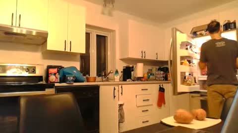 8james5 online show from 11/12/25, 11:47