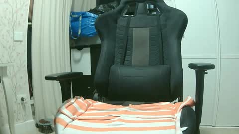 Snapshot of 90zero chatting on 02/04/26, 10:15 Arturo online show from 02/04/26, 10:15