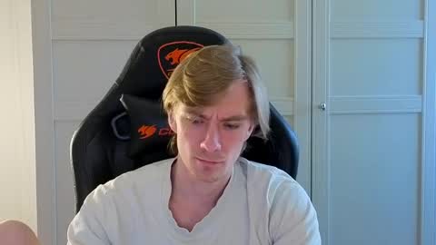 Roman Bellic online show from 04/26/26, 02:26