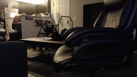 Snapshot of 9inchcurved chatting on 10/04/25, 07:50 9inchcurved online show from 10/04/25, 07:50