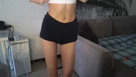 KARINA online show from 12/14/25, 10:20