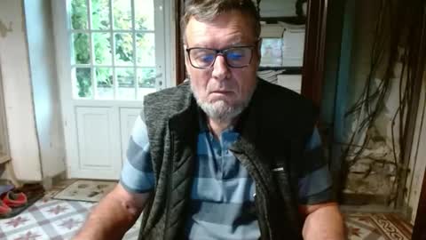 _123_voyeur_ online show from 09/24/25, 09:23