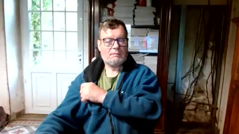 Snapshot of _123_voyeur_ chatting on 04/11/26, 11:47 _123_voyeur_ online show from 04/11/26, 11:47