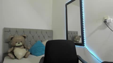 DERECK online show from 02/18/26, 12:23