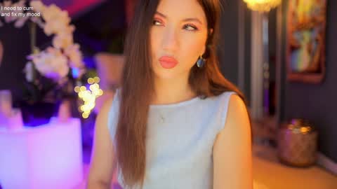 Snapshot of _1s___ chatting on 10/23/25, 02:55 Sophia  online show from 10/23/25, 02:55