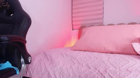  abby rouss online show from 11/25/25, 03:06