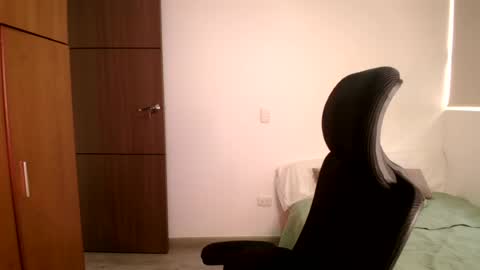 abby 3 online show from 06/11/26, 07:12