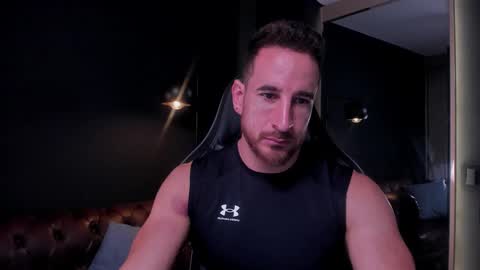 Snapshot of _adamcoper_ chatting on 10/28/25, 03:47 _adamcoper_ online show from 10/28/25, 03:47