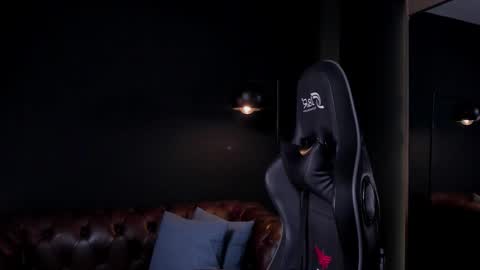 Snapshot of _adamcoper_ chatting on 11/08/25, 03:23 _adamcoper_ online show from 11/08/25, 03:23