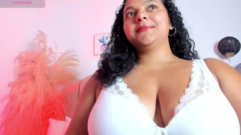 _aithanaa_ online show from 11/02/25, 07:16