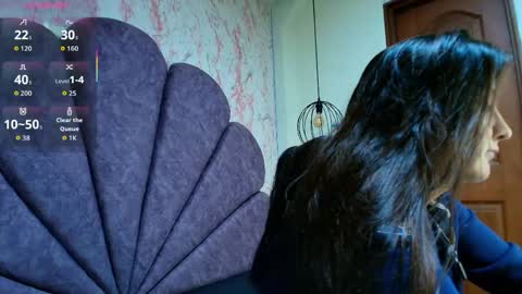 Snapshot of _alaia_collway_ chatting on 05/26/26, 12:01 Alaia online show from 05/26/26, 12:01