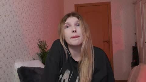 Snapshot of _aleksa chatting on 12/09/24, 12:40 Alexa online show from 12/09/24, 12:40