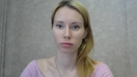 Snapshot of _alex1819 chatting on 05/18/26, 07:03 _alex1819 online show from 05/18/26, 07:03