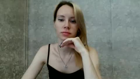 Snapshot of _alex1819 chatting on 06/10/26, 08:24 _alex1819 online show from 06/10/26, 08:24