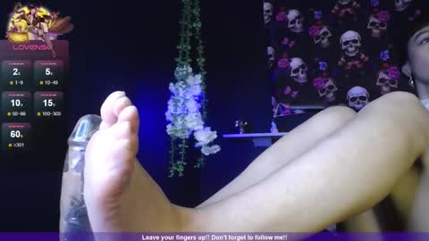 Alhanna online show from 11/21/25, 10:08