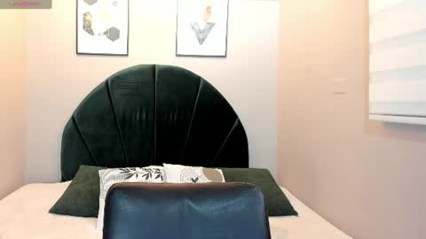 Snapshot of _alice08_ chatting on 07/21/26, 12:07 online show from 07/21/26, 12:07