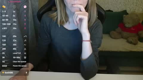  AliceCullen  online show from 04/19/26, 04:50