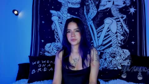 _alicesasha_ online show from 04/01/26, 07:09