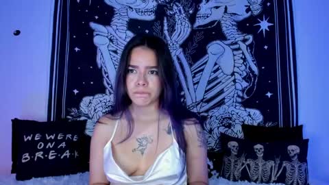 Snapshot of _alicesasha_ chatting on 05/20/26, 12:00 _alicesasha_ online show from 05/20/26, 12:00