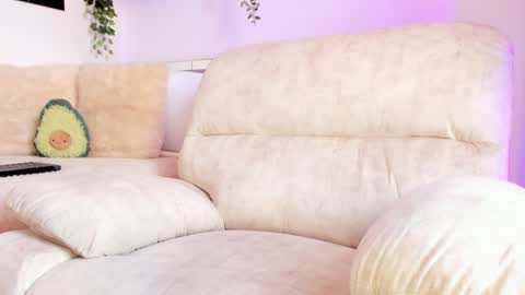 Snapshot of _alissonrose chatting on 01/22/25, 04:02 Karo online show from 01/22/25, 04:02