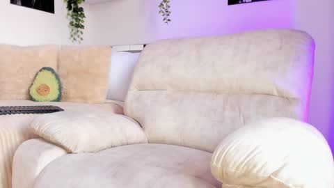 Snapshot of _alissonrose chatting on 01/29/25, 04:19 Karo online show from 01/29/25, 04:19