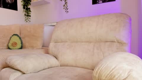 Snapshot of _alissonrose chatting on 01/31/25, 04:06 Karo online show from 01/31/25, 04:06