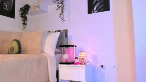 Snapshot of _alissonrose chatting on 09/18/25, 09:50 Karo online show from 09/18/25, 09:50