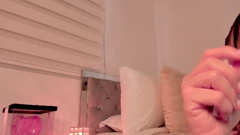 Snapshot of _alissonrose chatting on 07/26/26, 04:58 Karo online show from 07/26/26, 04:58