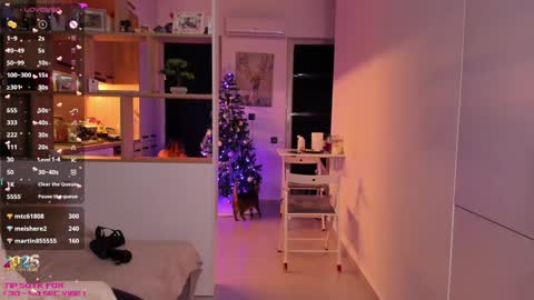 Mia online show from 01/05/25, 04:27