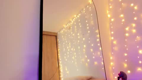 _allisongomez online show from 12/17/25, 12:05