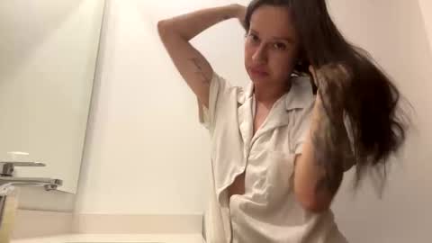 _alyson online show from 06/04/26, 02:28