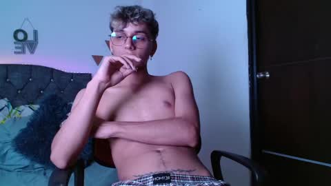 Andres online show from 01/10/25, 10:57