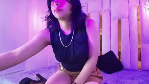 Snapshot of _angel_dustt chatting on 07/06/26, 01:41 Angel online show from 07/06/26, 01:41