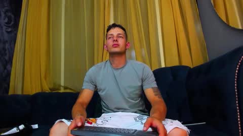 Angel Rivera online show from 02/07/26, 01:20