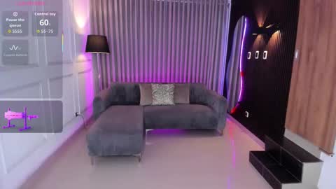 Ana online show from 12/22/25, 07:33