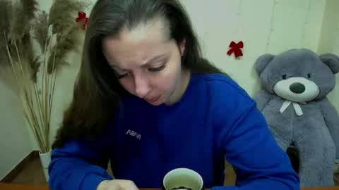 Snapshot of _annabelle_lee chatting on 01/06/25, 07:20 Anna online show from 01/06/25, 07:20