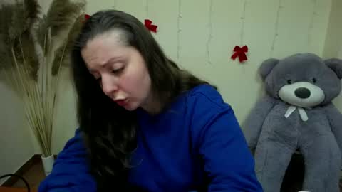 Snapshot of _annabelle_lee chatting on 01/06/25, 10:24 Anna online show from 01/06/25, 10:24