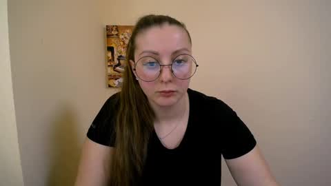 Snapshot of _annabelle_lee chatting on 01/28/25, 10:45 Anna online show from 01/28/25, 10:45