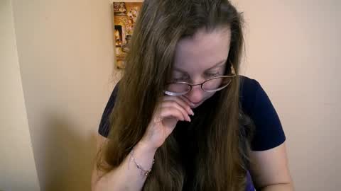 Snapshot of _annabelle_lee chatting on 02/06/25, 07:35 Anna online show from 02/06/25, 07:35