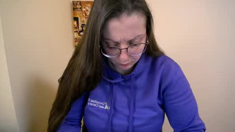 Snapshot of _annabelle_lee chatting on 02/07/25, 11:01 Anna online show from 02/07/25, 11:01