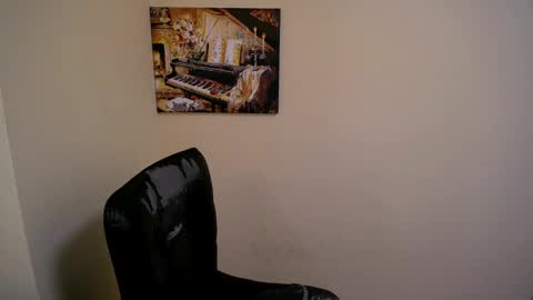 Snapshot of _annabelle_lee chatting on 02/14/25, 08:31 Anna online show from 02/14/25, 08:31