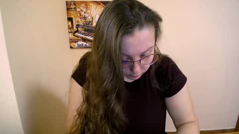 Snapshot of _annabelle_lee chatting on 02/17/25, 08:19 Anna online show from 02/17/25, 08:19