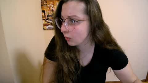 Snapshot of _annabelle_lee chatting on 02/19/25, 07:50 Anna online show from 02/19/25, 07:50