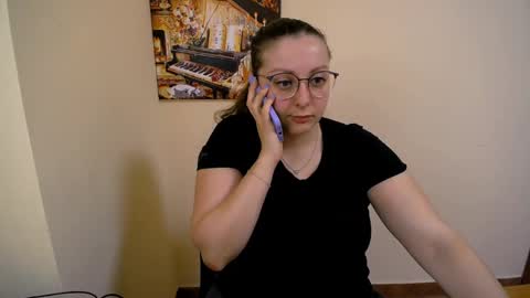 Snapshot of _annabelle_lee chatting on 02/20/25, 01:51 Anna online show from 02/20/25, 01:51