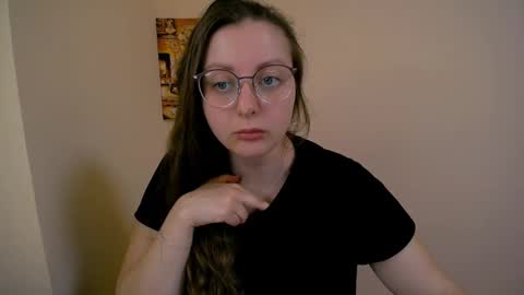 Snapshot of _annabelle_lee chatting on 03/10/25, 07:21 Anna online show from 03/10/25, 07:21