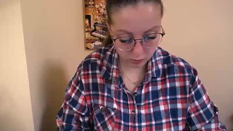 Snapshot of _annabelle_lee chatting on 09/30/25, 06:51 Anna online show from 09/30/25, 06:51