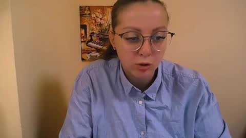 Snapshot of _annabelle_lee chatting on 10/03/25, 07:05 Anna online show from 10/03/25, 07:05