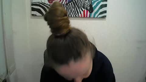 Anna online show from 04/27/26, 06:22