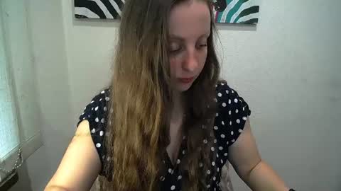 Snapshot of _annabelle_lee chatting on 06/26/26, 06:40 Anna online show from 06/26/26, 06:40