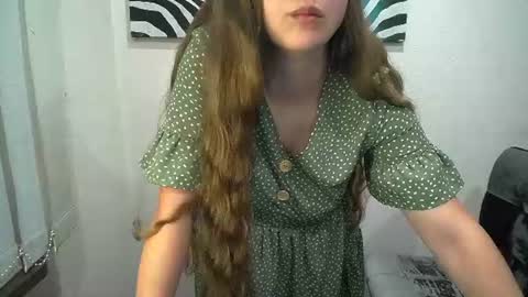 Snapshot of _annabelle_lee chatting on 08/02/26, 06:12 Anna online show from 08/02/26, 06:12